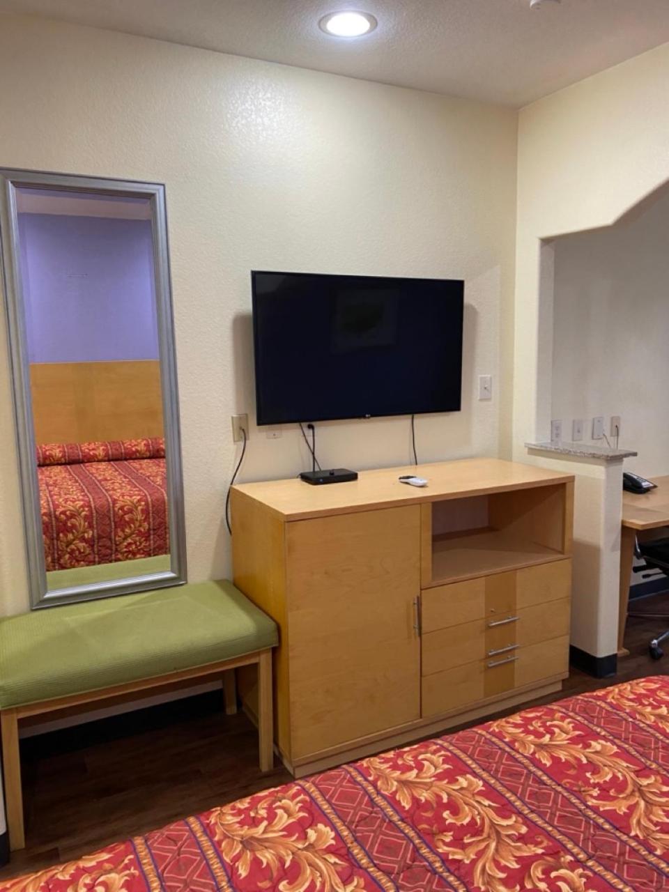 Relax Inn & Suites Angleton Εξωτερικό φωτογραφία